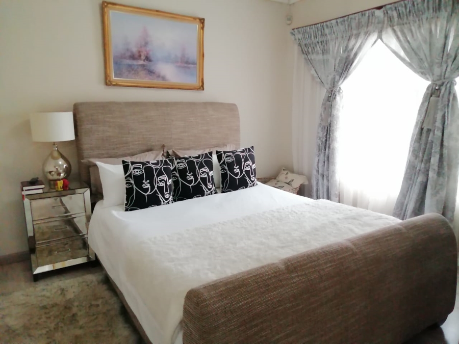 3 Bedroom Property for Sale in Tlhabane West North West